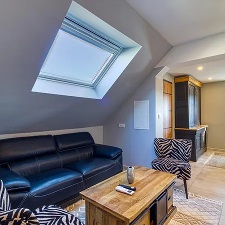 Le Chaleureux - Wifi - Proche Appartement *